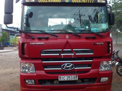 HYUNDAI cont 20' 40'